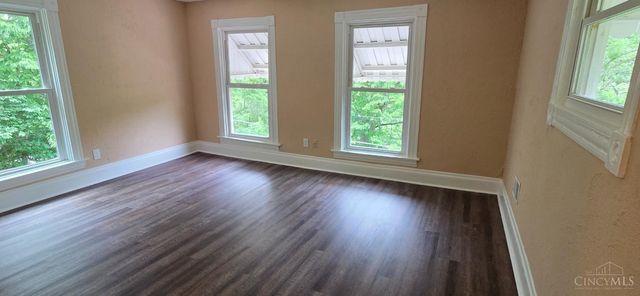 2824 Sterrett Avenue, Cincinnati, OH 45204