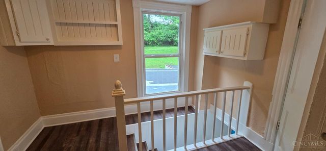 2824 Sterrett Avenue, Cincinnati, OH 45204