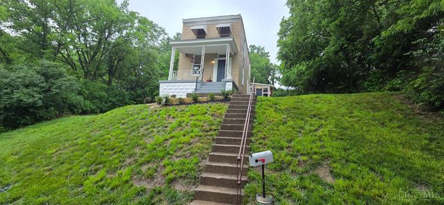 2824 Sterrett Avenue, Cincinnati, OH 45204