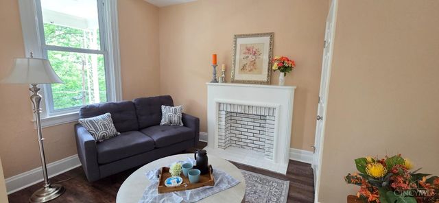 2824 Sterrett Avenue, Cincinnati, OH 45204