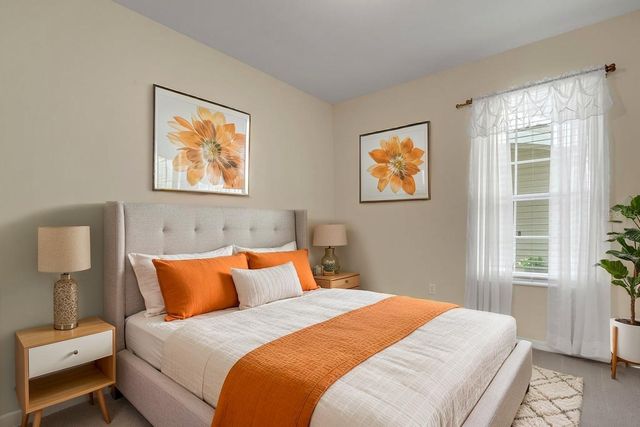 684 GRASSLANDS VILLAGE CIRCLE, Lakeland, FL 33803