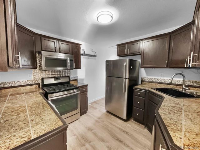 3089 W 18th Ave, Denver, CO 80204