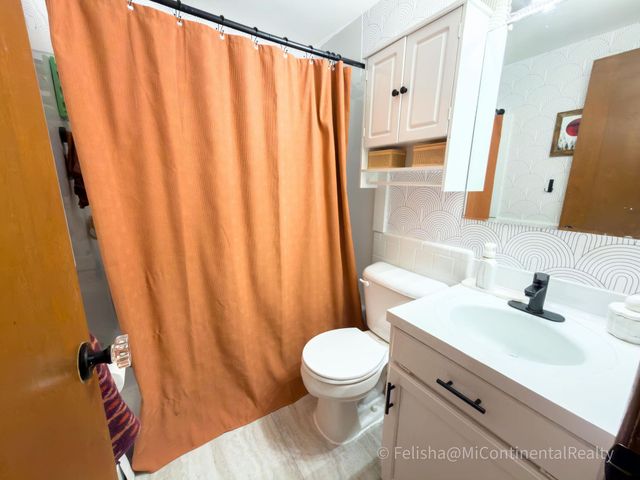 5370 36th Avenue 12, Hudsonville, MI 49426