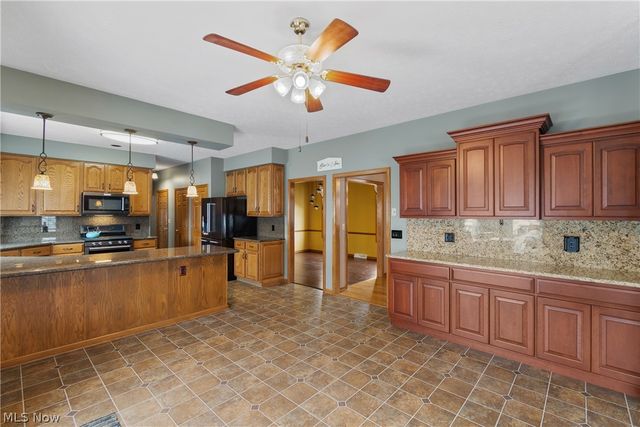 3885 Mount Vernon Boulevard, Barberton, OH 44203