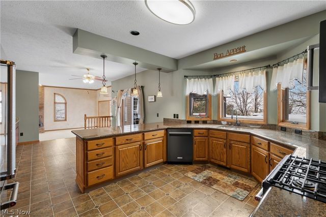 3885 Mount Vernon Boulevard, Barberton, OH 44203