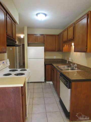 3318 Pine Forest Rd, Cantonment, FL 32533