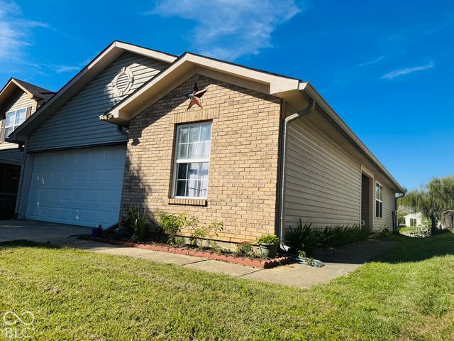 614 Deer Trail, Indianapolis, IN 46217