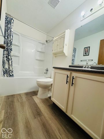 614 Deer Trail, Indianapolis, IN 46217