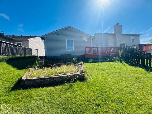 614 Deer Trail, Indianapolis, IN 46217