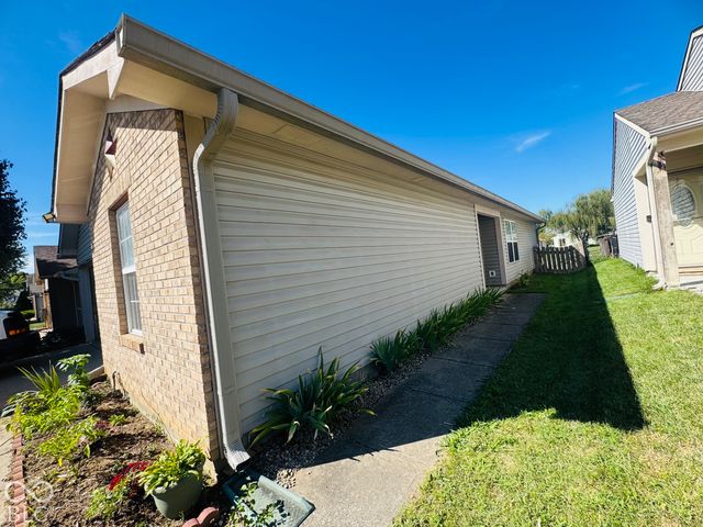 614 Deer Trail, Indianapolis, IN 46217