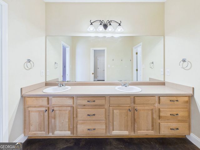 115 Dora Lane, Byron, GA 31008