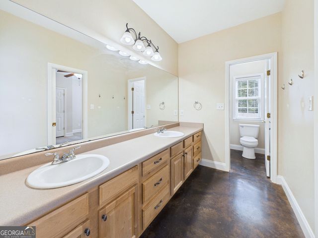 115 Dora Lane, Byron, GA 31008