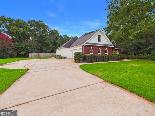 115 Dora Lane, Byron, GA 31008