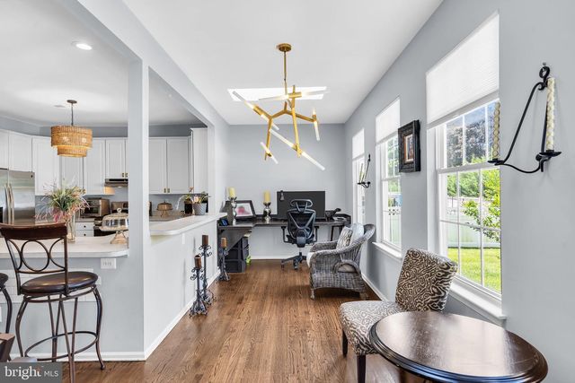 2 STONEHEDGE DR, Hightstown, NJ 08520
