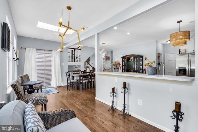 2 STONEHEDGE DR, Hightstown, NJ 08520