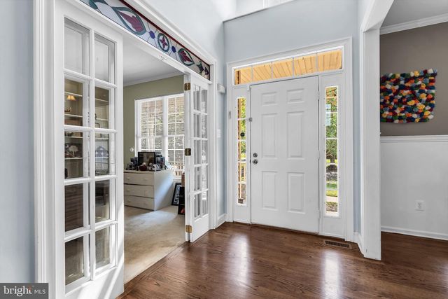 2 STONEHEDGE DR, Hightstown, NJ 08520