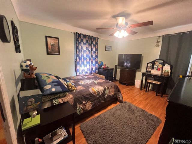 13366 Trenton Road, Southgate, MI 48195