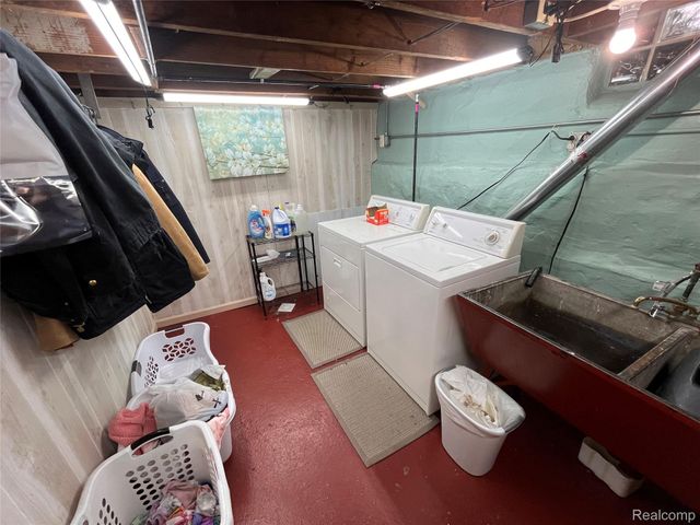 13366 Trenton Road, Southgate, MI 48195