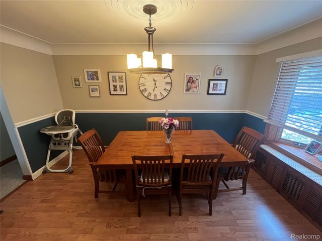 13366 Trenton Road, Southgate, MI 48195