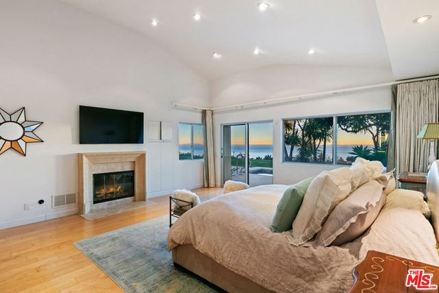 24518 Vantage Point Terrace, Malibu, CA 90265