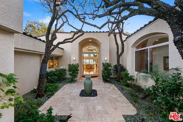 24518 Vantage Point Terrace, Malibu, CA 90265