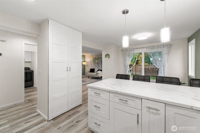 13324 NE 138th Pl, Kirkland, WA 98034