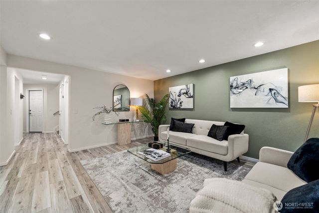 13324 NE 138th Pl, Kirkland, WA 98034