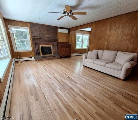 438 Longview Drive, Newton, NJ 07860