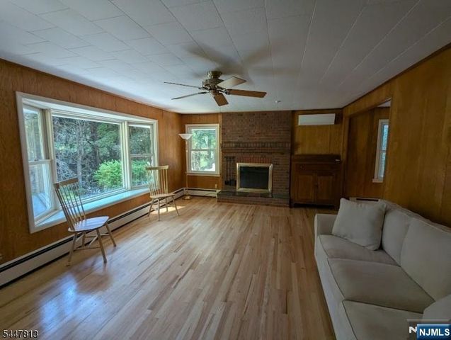 438 Longview Drive, Newton, NJ 07860