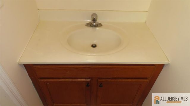 26 Henry Street A, Franklin, NJ 08873