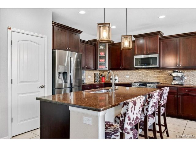 8049 Sabino Ln, Castle Rock, CO 80108