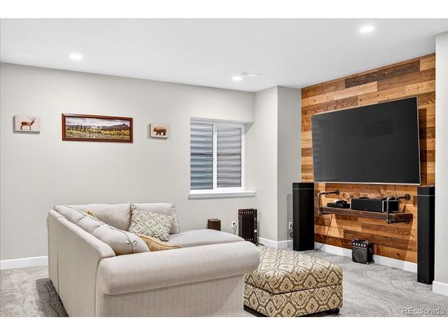 8049 Sabino Ln, Castle Rock, CO 80108