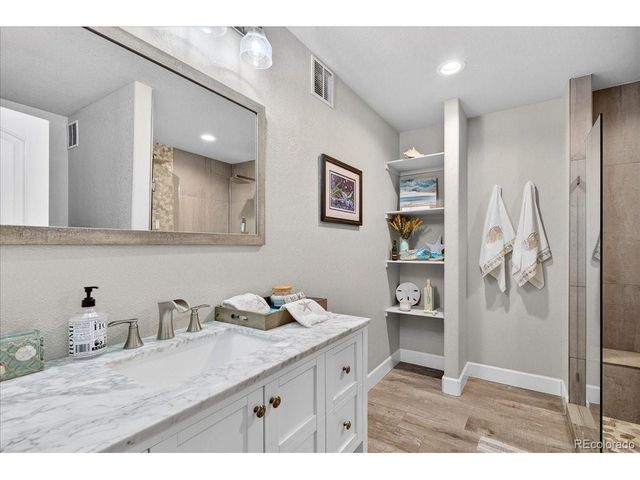 8049 Sabino Ln, Castle Rock, CO 80108