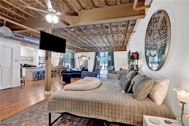 308 St Louis Street 116, Mobile, AL 36602