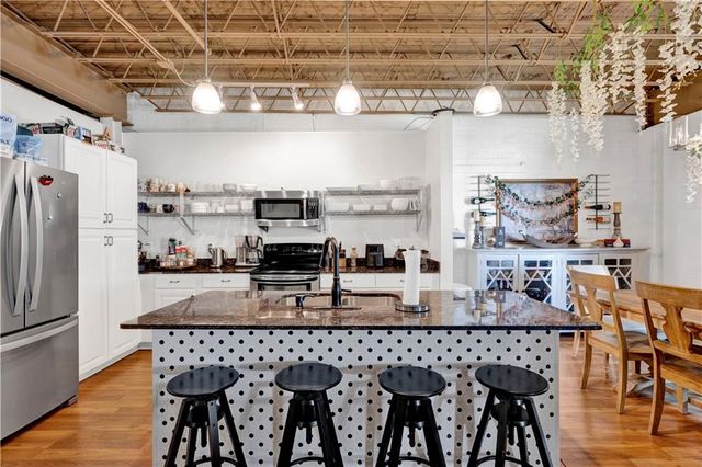 308 St Louis Street 116, Mobile, AL 36602