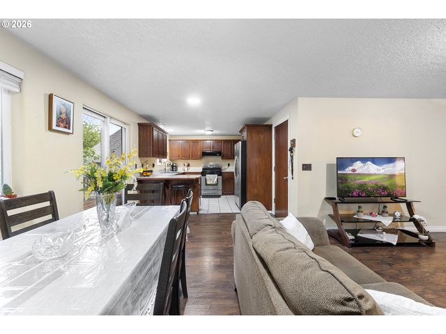 3621 Sw 24TH Ter, Gresham, OR 97080
