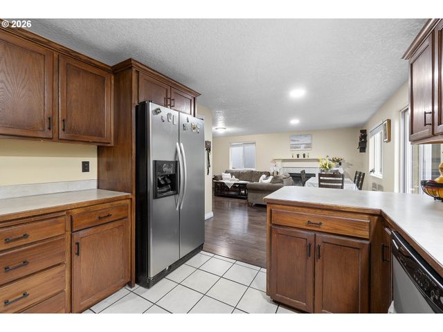 3621 Sw 24TH Ter, Gresham, OR 97080