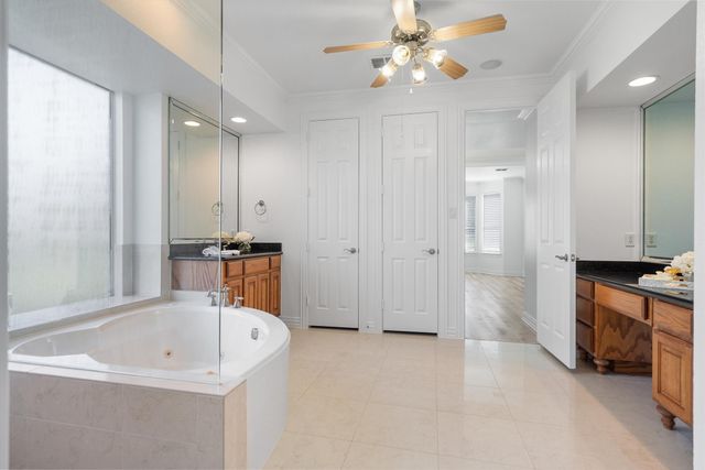 275 Fox Trot Lane, Double Oak, TX 75077