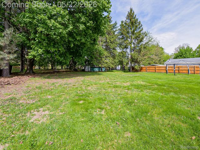 2751 Marlington Road, Waterford Charter Township, MI 48329