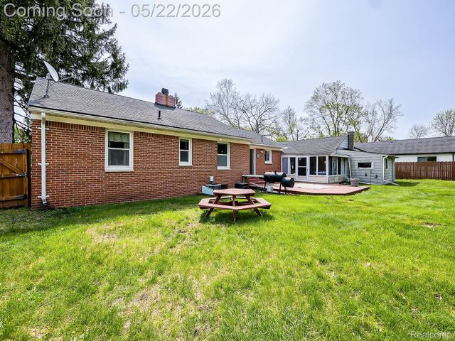 2751 Marlington Road, Waterford Charter Township, MI 48329