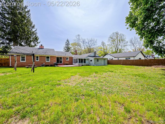 2751 Marlington Road, Waterford Charter Township, MI 48329