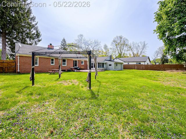 2751 Marlington Road, Waterford Charter Township, MI 48329