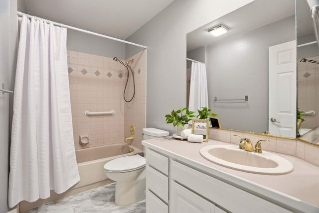 15111 N Edencrest Dr, Spokane, WA 99208
