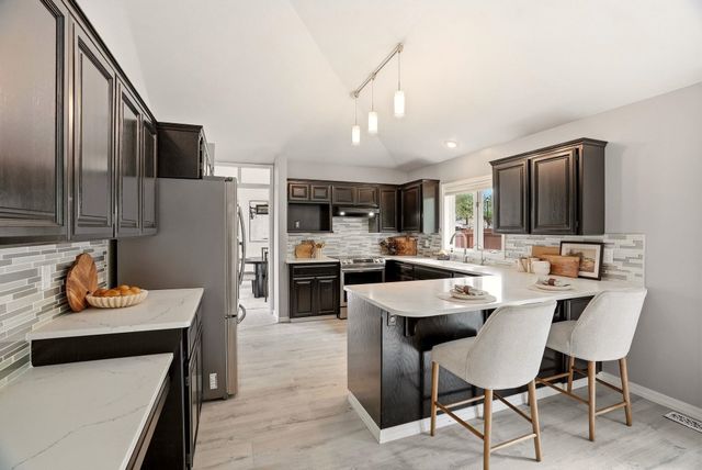 15111 N Edencrest Dr, Spokane, WA 99208