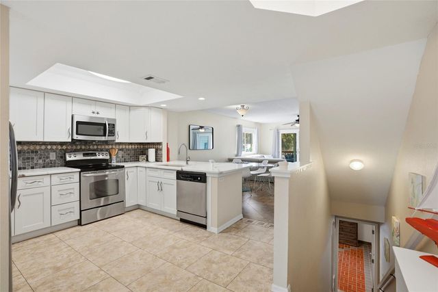 900 HARBOUR HOUSE DRIVE, Indian Rocks Beach, FL 33785