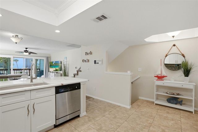 900 HARBOUR HOUSE DRIVE, Indian Rocks Beach, FL 33785