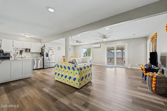 12209 N MISSION Drive, Sun City, AZ 85351