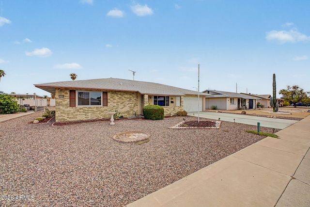 12209 N MISSION Drive, Sun City, AZ 85351