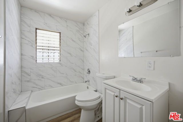 113 E 95th Street, Los Angeles, CA 90003