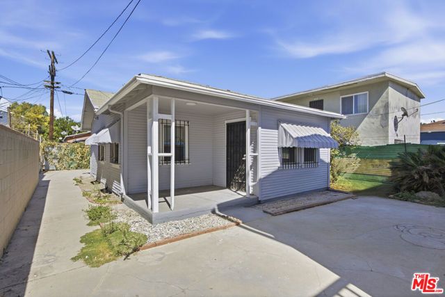 113 E 95th Street, Los Angeles, CA 90003